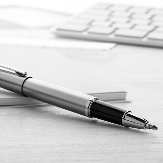 Internal and External Factors to Think About While Buying a Pen