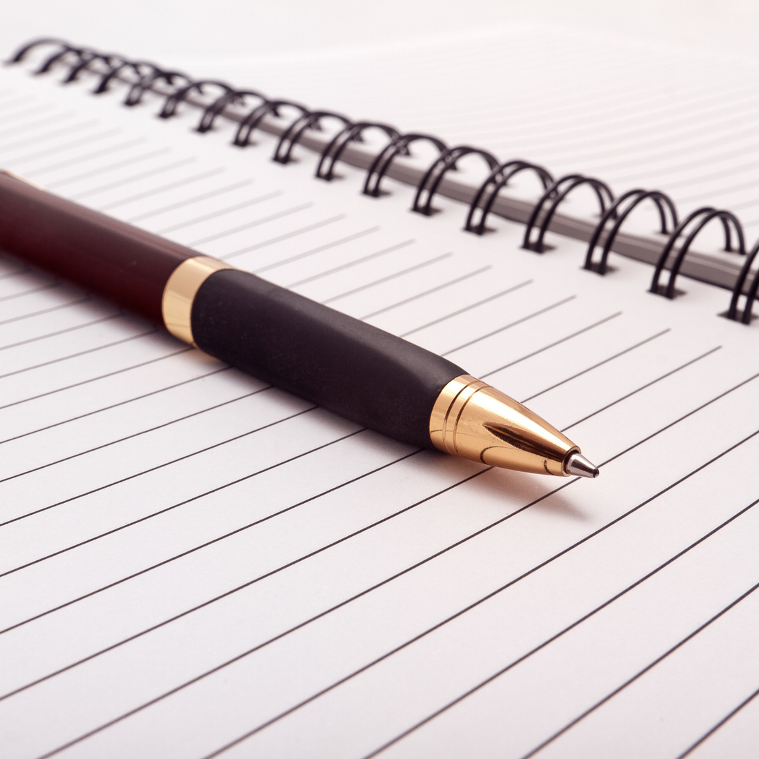 How Teachers Can Improve The Paper Grading Experience With Suitable Pens